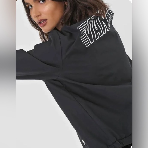 Like NEW!!! Vans Sport Check Women's Reversible Black/Camo Jacket - Size M - Picture 8 of 16